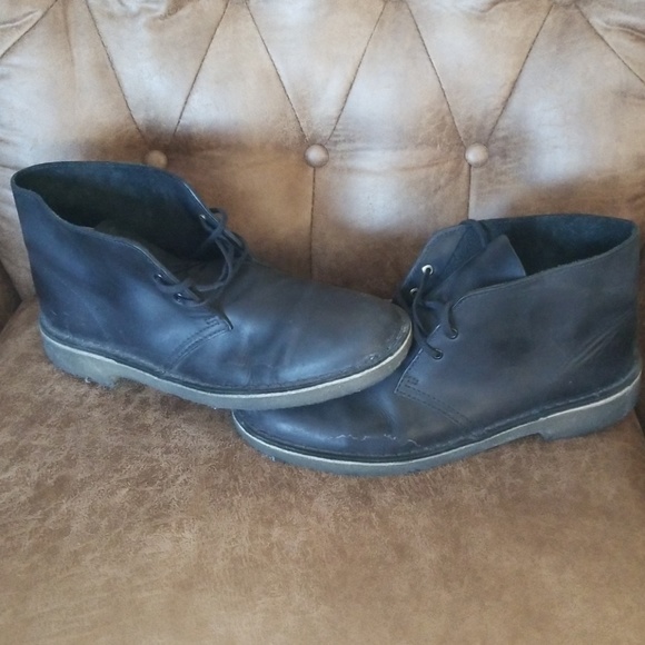 Mens sz 8.5 Clark\'s black chukka boots